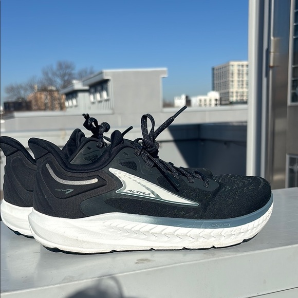 Altra Women’s Torin 7 Running Shoes - Picture 1 of 5